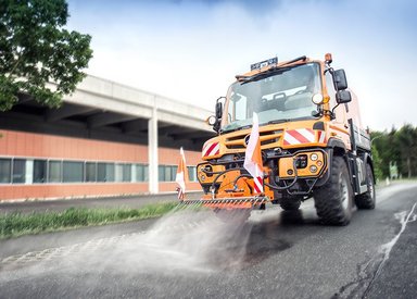 Innovative Fahrzeuglösungen für den kommunalen Einsatz: Mercedes-Benz Special Trucks auf der Demopark 2025 mit Unimog, Arocs und eActros