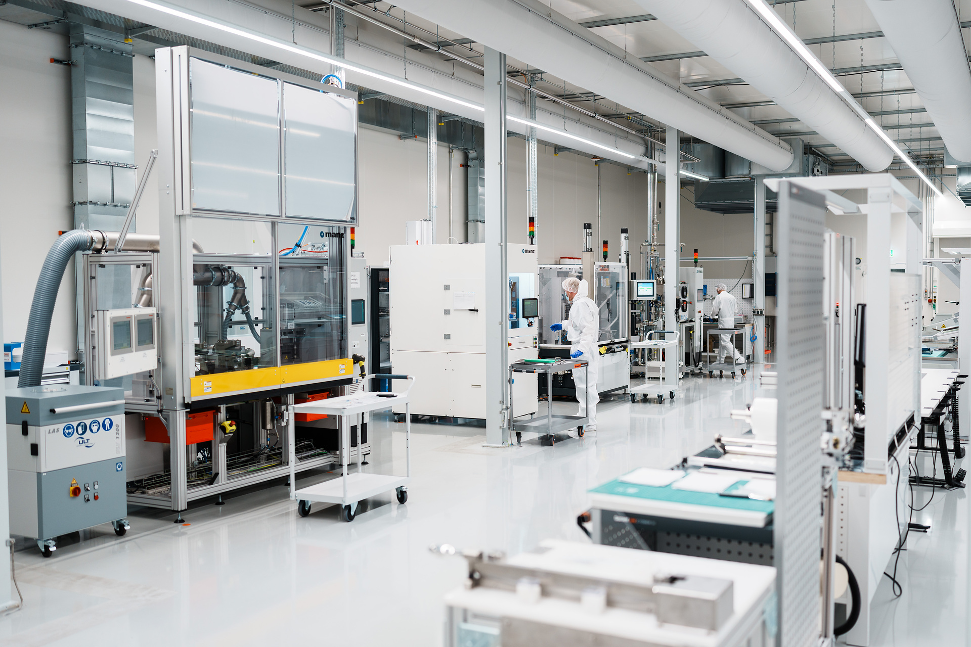 Battery Technology Center officially opened at the Mercedes-Benz plant in Mannheim - series assembly of the next battery generation at the site